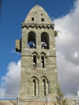 Torre románica de la Iglesia de Mombuey. Zamora.